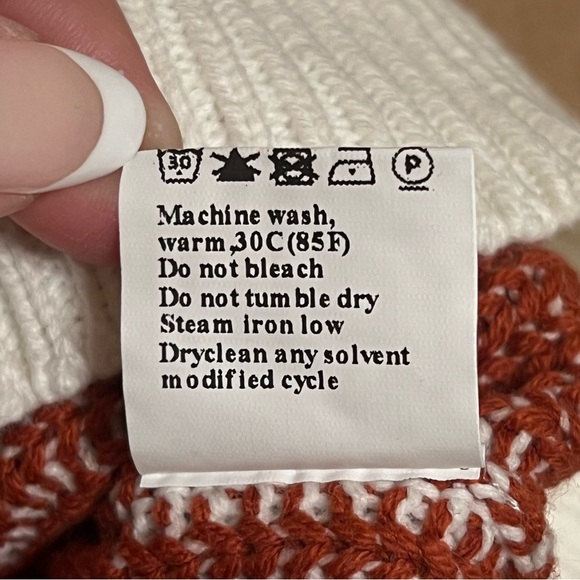 Vince Camuto contrasting ribbed knit henley pullover sweater, red and cream,sz M - Picture 13 of 13